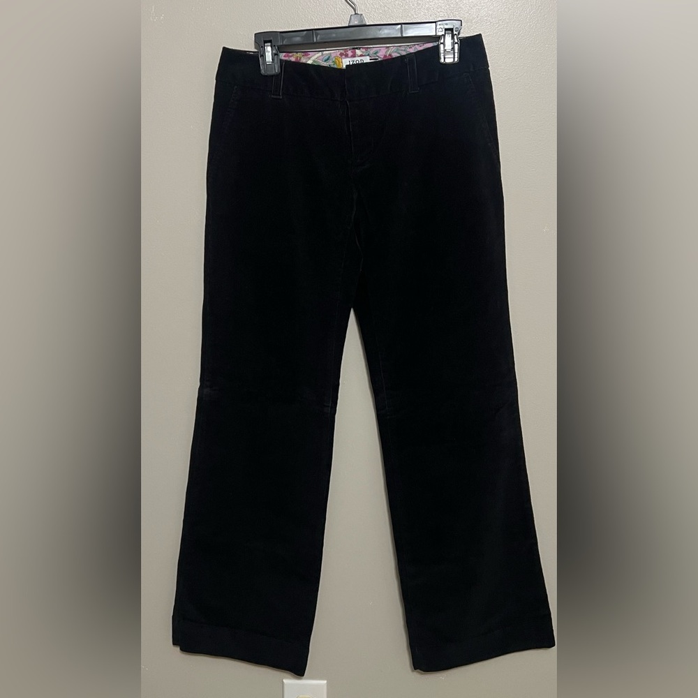 IZOD Stretch black corduroy pants Size 4